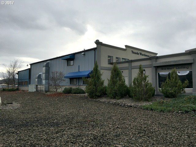 329 E Happy Valley Rd, Roseburg, OR 97471